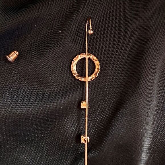 GOLD PLATED DIAMOND CIRCLE EAR WRAP CRAWLER HOOK EARRING - Picture 6 of 6